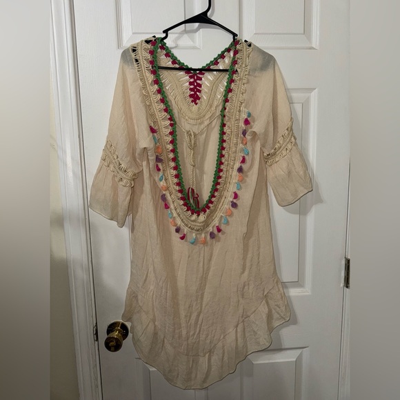 Cream Crochet-Trim Tunic Top with Fringe Accent and Open Back - Picture 5 of 7